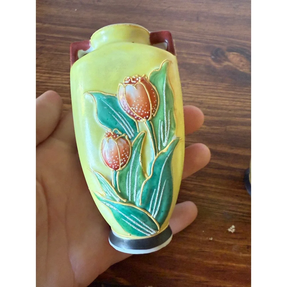 Vintage Made in Occupied Japan Miniature Bud Vases Set of 2 Yellow Tulip Floral - Picture 8 of 11
